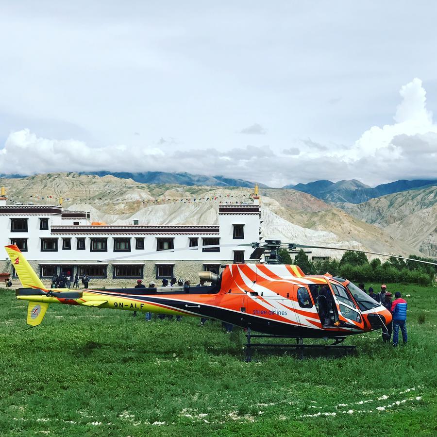 Royal Mustang Resort Nāmbo エクステリア 写真